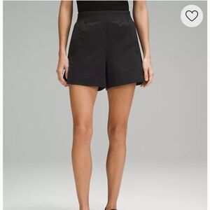 Stretch Woven Relaxed-fit High Rise Short 4”